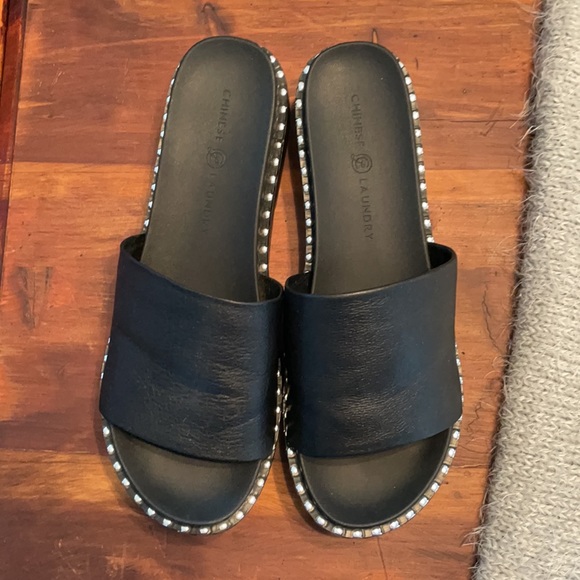 NEW Steve Madden Platform Slides - Picture 2 of 5